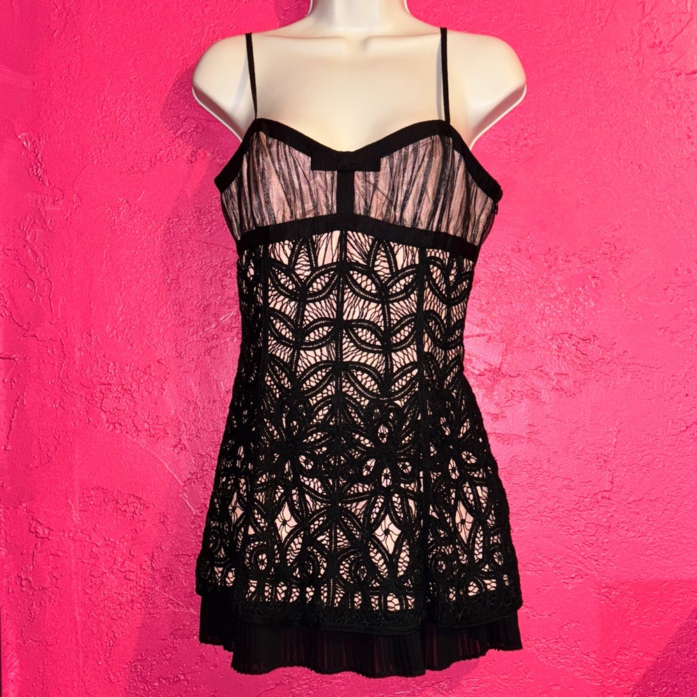 Betsey Johnson sheer Black Lace cocktail party mini Dress with pink Lining. Sz 6